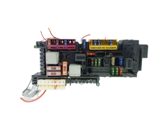 Sicherungskasten Relaiskasten 168298 0-1670658-1 Mercedes Tyco 35083