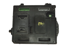 Steuergerät BCM X95 284B17882R S180098101D Renault Continental 21360