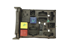 Steuergerät 8200148809 8200004201 518095419 Renault 22704