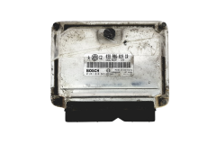 Motorsteuerung 038906019CR 0281010663 VW 23697