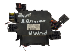 Sicherungskasten Relaiskasten Ford YS6T14K150AB 65GF700-02 Siemens