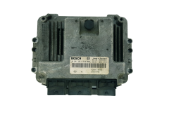 Steuergerät 0281011549 8200310863 8200370779 Renault Bosch 33745