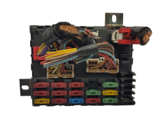 Sicherungskasten Relaiskasten Fiat 46443390 20082