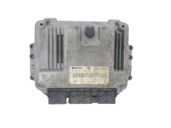 Steuergerät 0281011549 8200310863 8200370779 Renault Bosch 57372