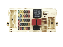 Sicherungskasten Relaiskasten 467463750 NPL 46558758 Fiat 18018
