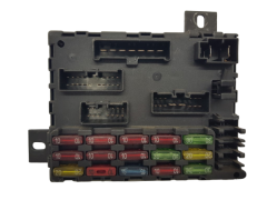 Sicherungskasten Relaiskasten Fiat 46443390 20104