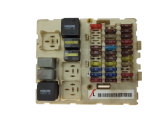 Sicherungskasten Relaiskasten Ford 2M5T-14A073-AC 518274204