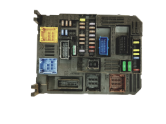 Steuergerät BSI 9819851180 28550122 PSA