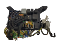 Sicherungskasten Relaiskasten Ford 1S7T-14A073-AE 19856