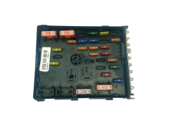 Sicherungskasten Relaiskasten 3C0937125 6359-2777 VW SEAT Audi 31980