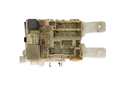Sicherungskasten Relaiskasten Toyota 1415-6G24 9340
