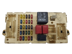 Sicherungskasten Relaiskasten Alfa Romeo 467463750 NPL 46558758