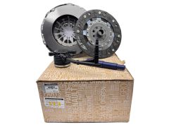 Kupplungssatz Kupplungskit Neues Original Dacia Duster II 302186293R