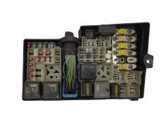 Sicherungskasten Relaiskasten 3M5T-14A067-BB 518804000 Ford
