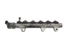 Einspritzleiste Kraftstoffverteiler Renault Bosch 8200661279 0445214153 0281002753 2.0 DCI 60