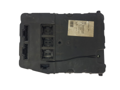 Steuergerät UCH X84 N2 8200309690 S118400220D Renault Siemens 2076
