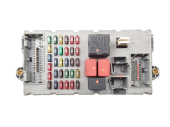 Sicherungskasten Relaiskasten Fiat 46520600 46817785 Delphi