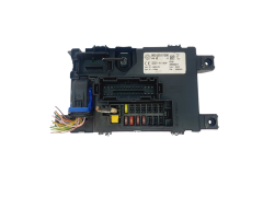 Sicherungskasten Relaiskasten Fiat 00517817590 28050017 Delphi 40006