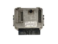 Steuergerät Opel 0281011943 55556829 8973785711 Bosch 42895