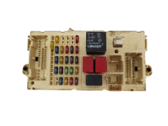 Sicherungskasten Relaiskasten Alfa Romeo 51711428 NPL 46558758 501208570100 20372