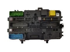 Sicherungskasten Relaiskasten Opel 13180774 5DK008669-61 GM Hella