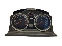 Tacho Kombiinstrument Opel Astra H Zafira B 13267567UX 2395