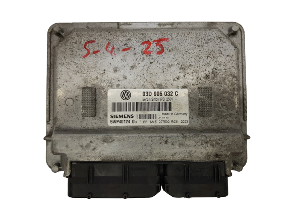 Steuergerät VW 03D906032C 5WP40124 07 Siemens 22476 main product photo